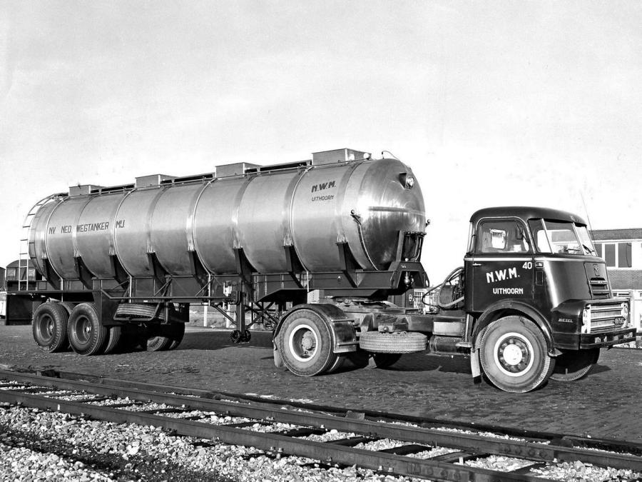  DAF 2000 DO Tractor 1965 года  (фото 1 из 6)